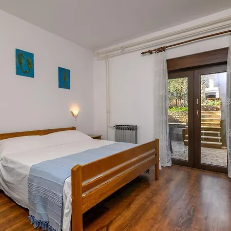 With A Parking Space - 20625 Apartment Pula