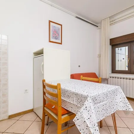 アパート With Parking Spaces - 20625 プーラ