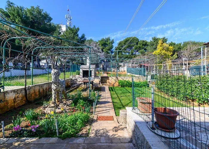 With Parking Spaces - 20625 Apartman *
