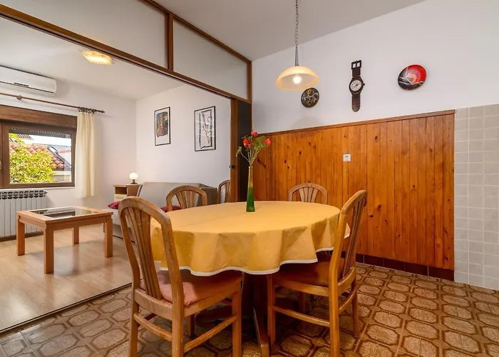 With Parking Spaces - 20625 Apartman Póla